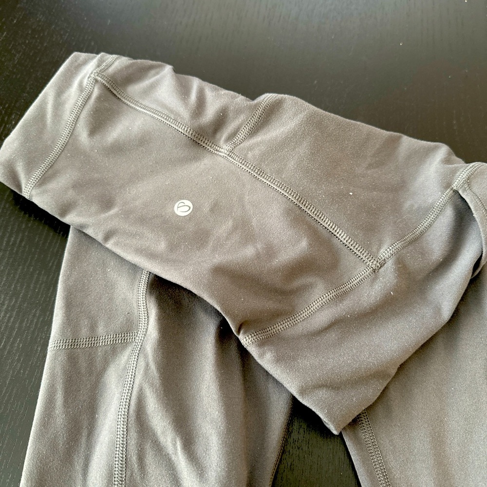 Gray stretch/ high waisted leggings